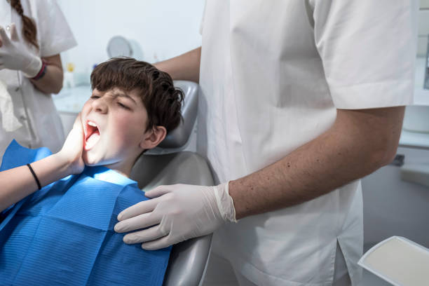 Best Dentist for Tooth Abscess  in Westmorland, CA
